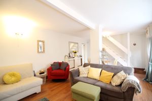 Lounge- click for photo gallery